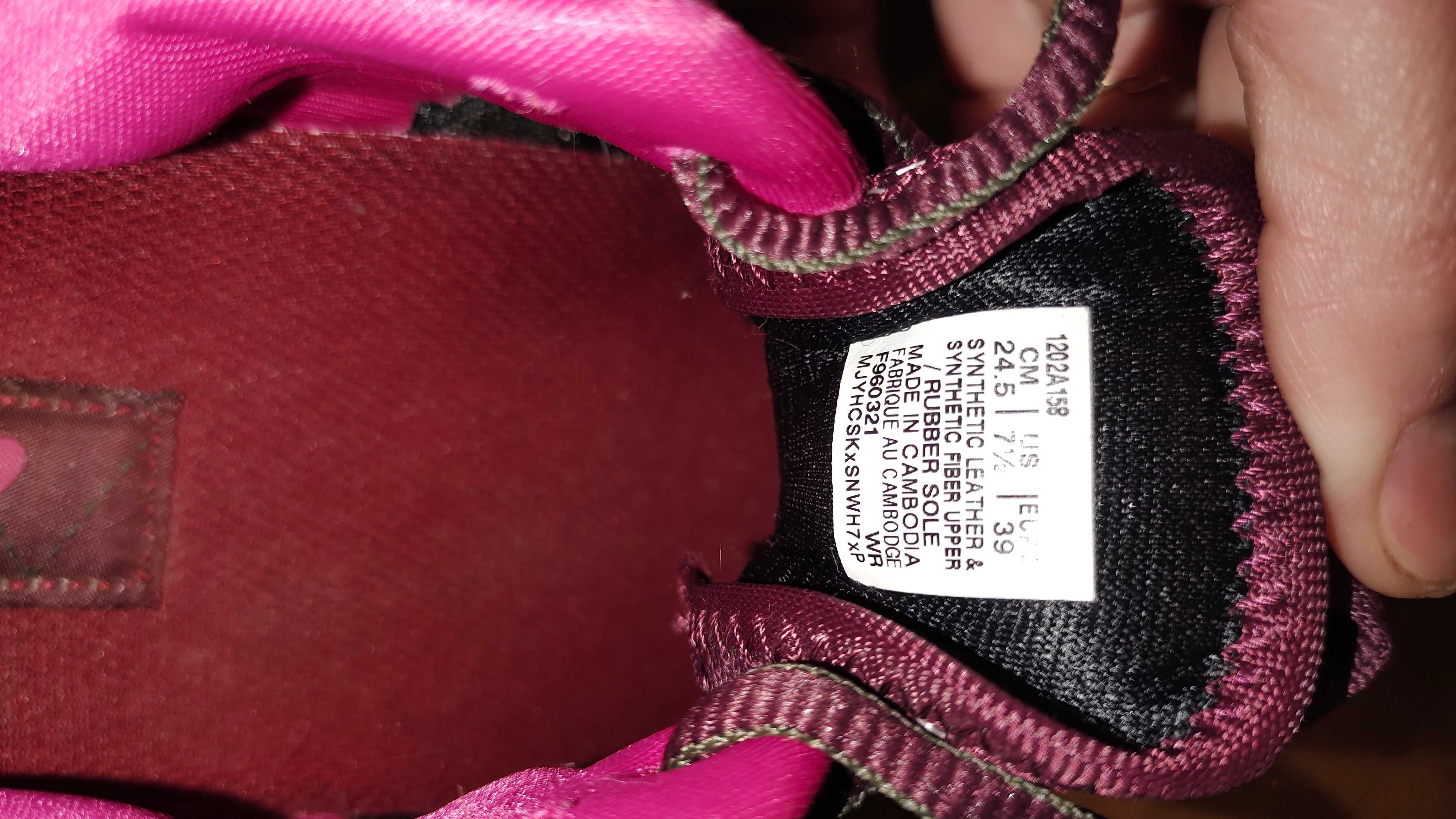 Кросівки жіночі Asics FB1-S GEL-PRELEUS