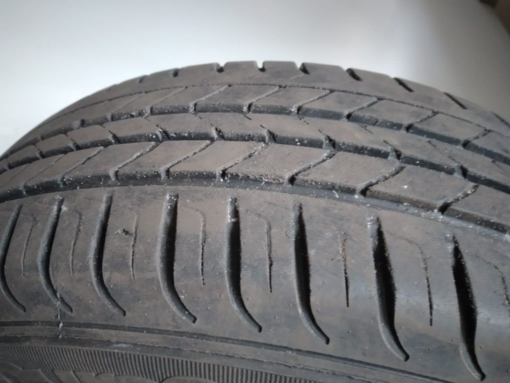 4x letnie opony goodyear duragrip 185/65R15 88 T DA