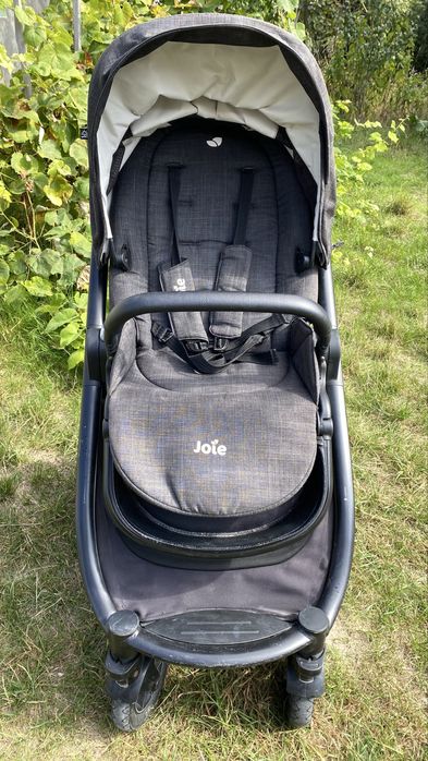 Дитяча коляска з зимовим коконом