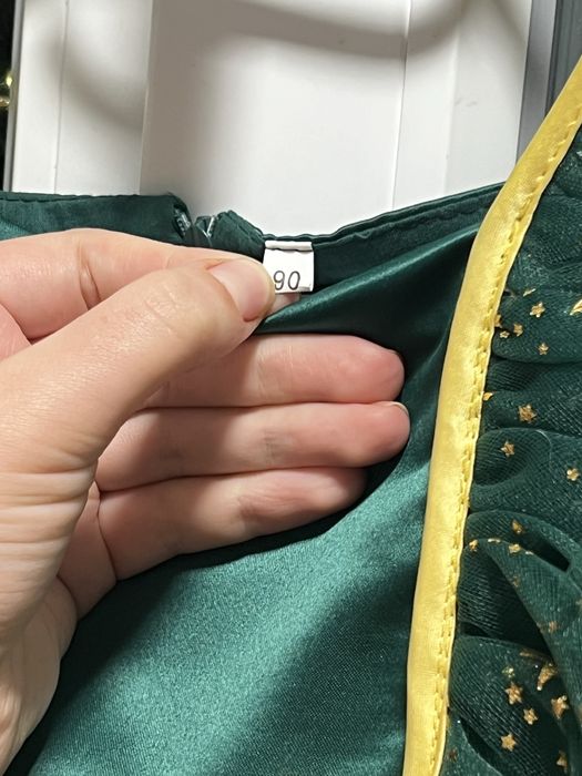 Зелена сукня. Зелене плаття. Костюм ялинки