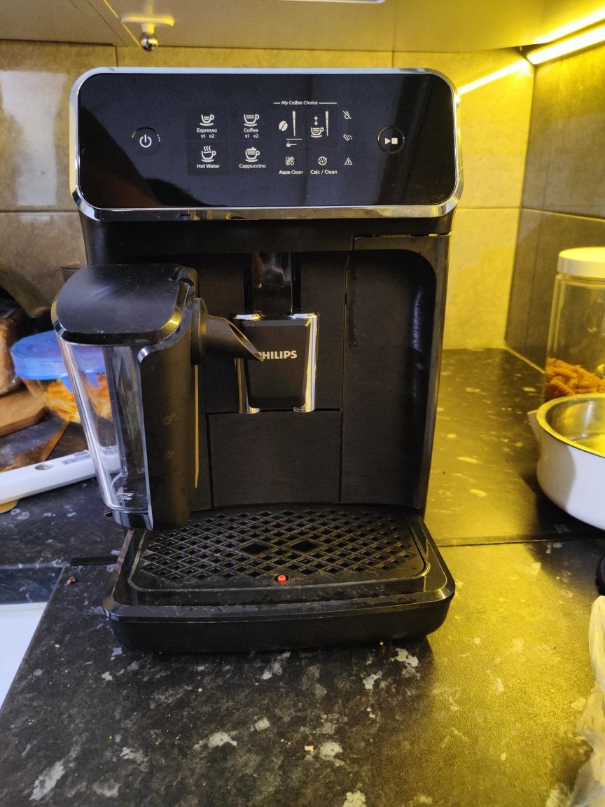 Sprzedam ekspres PHILIPS 2200 LatteGo EP2230 SAECO