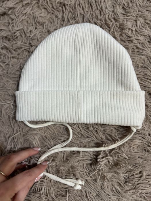 Шапка на дівчинку