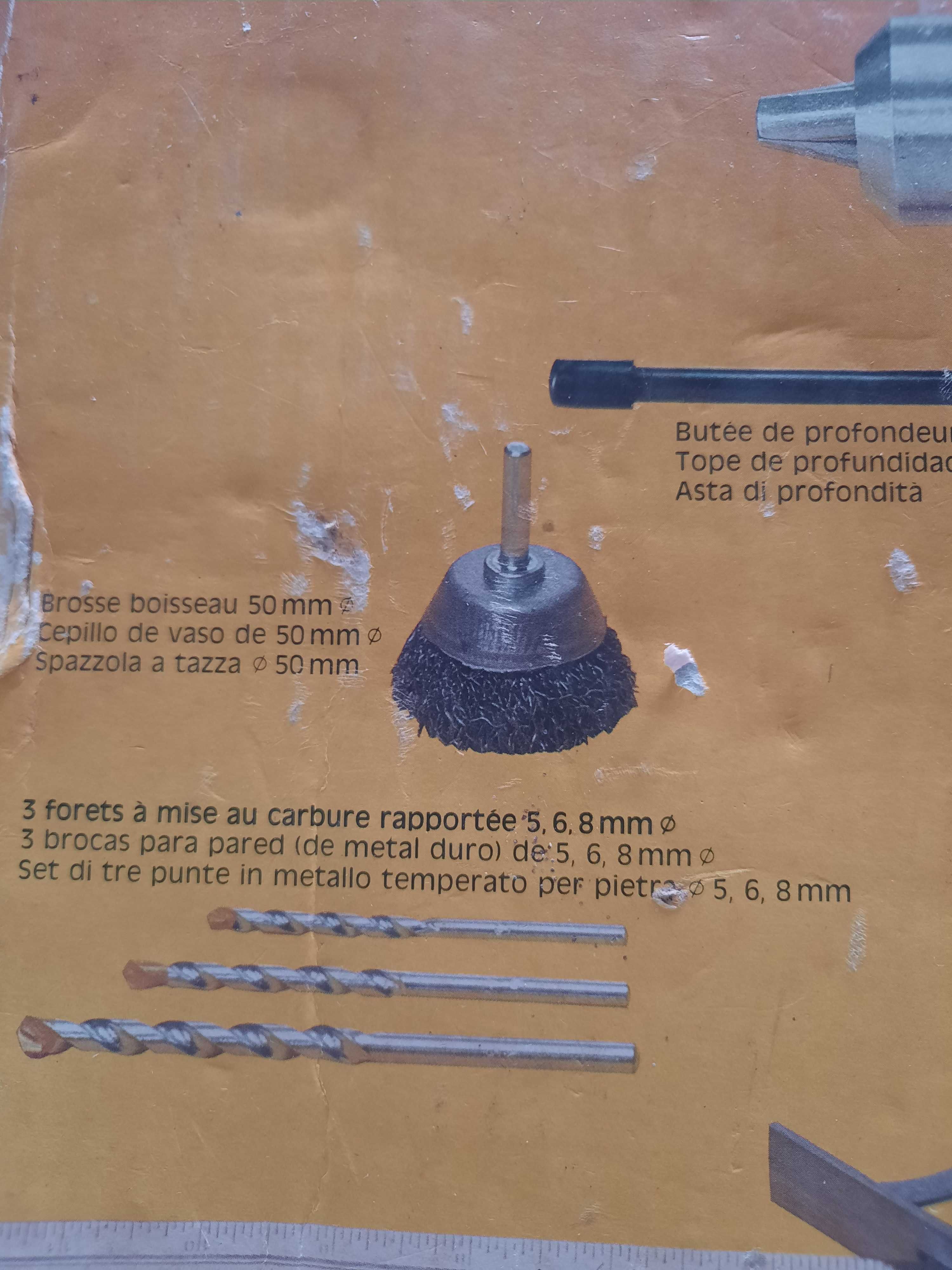 Berbequim bosch com utensilos