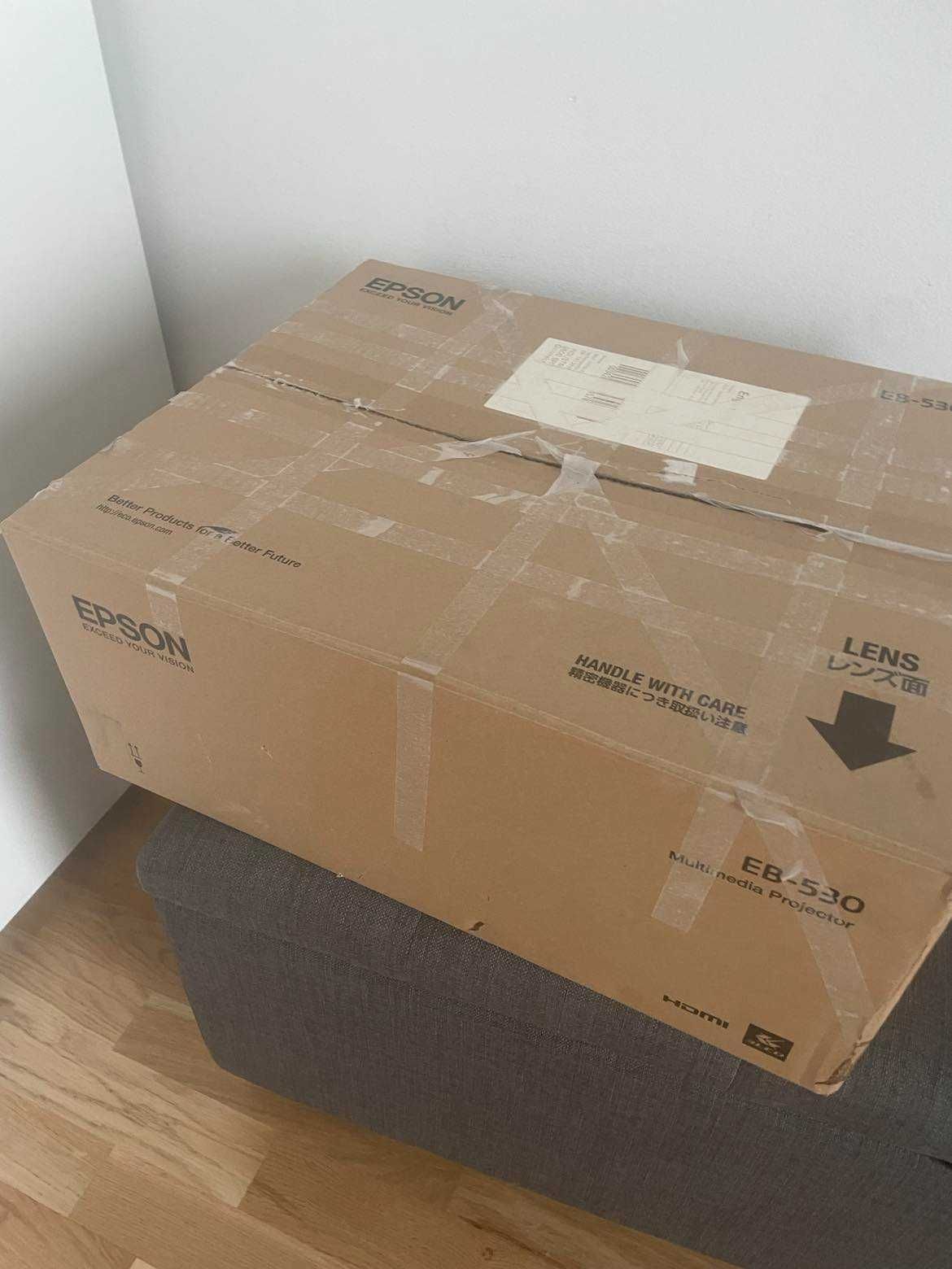 Projektor EPSON EB-530