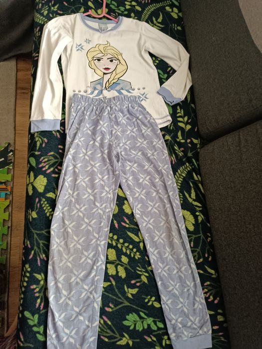Piżama dla dziewczynki Frozen II rozmiar 122/128