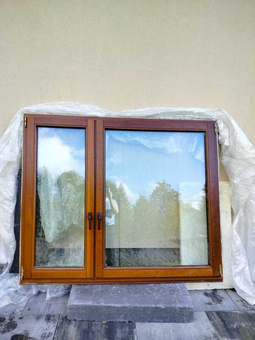 Okno dębowe 2-szybowe URZĘDOWSKI + parapet kolor mahoń