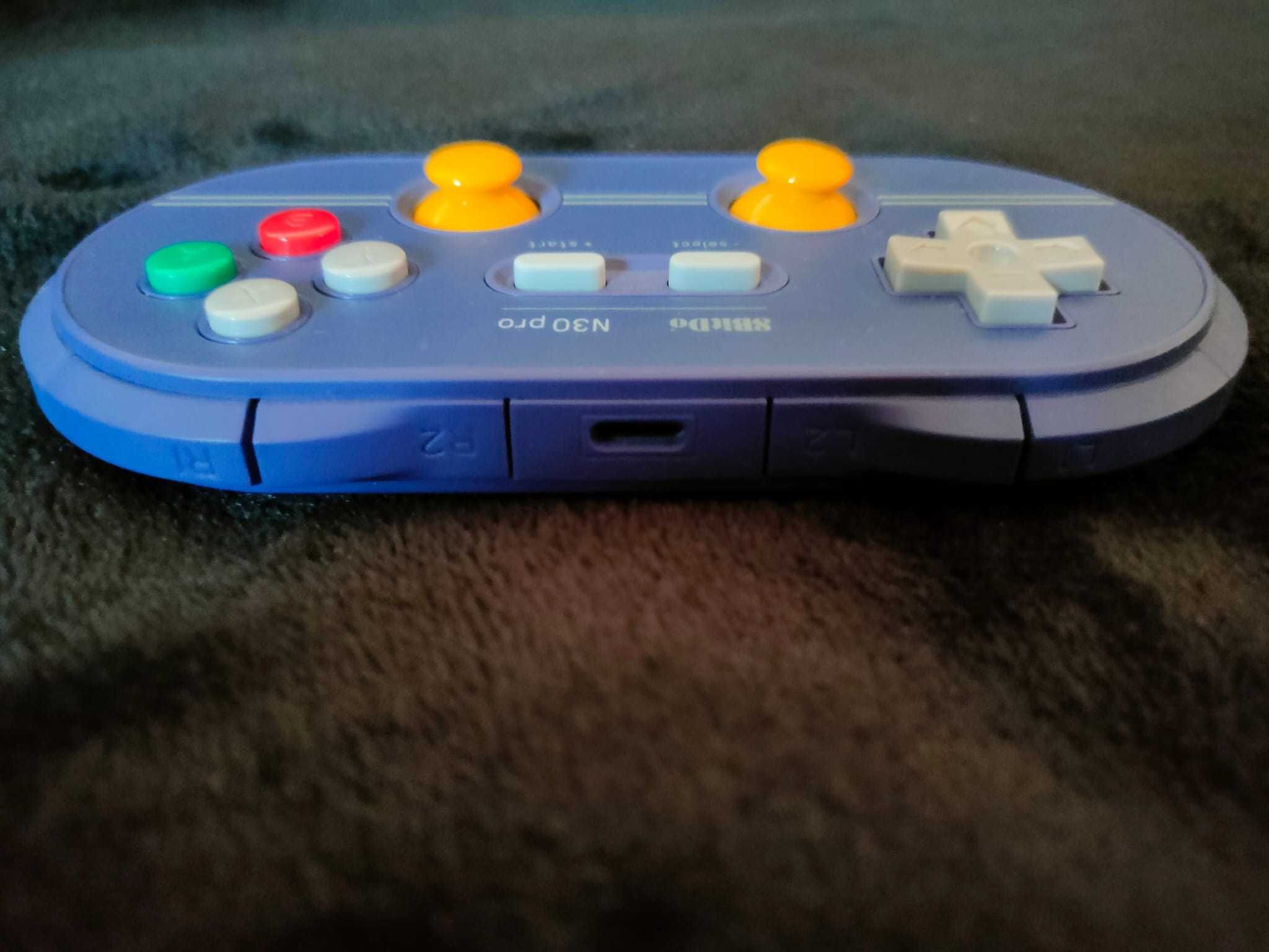 Pad / Controller / Kontroler 8bitdo N30 Pro 2 w kolorze GameCube
