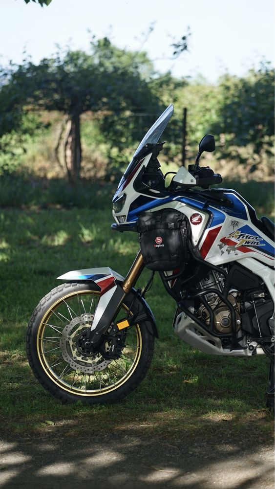 Honda Africa Twin Adventure Sports 1100- Full Extras