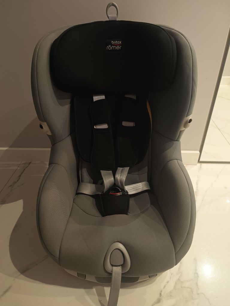 Fotelik samochodowy Britax Romer Trifix  ECE R44/04 9-18kg