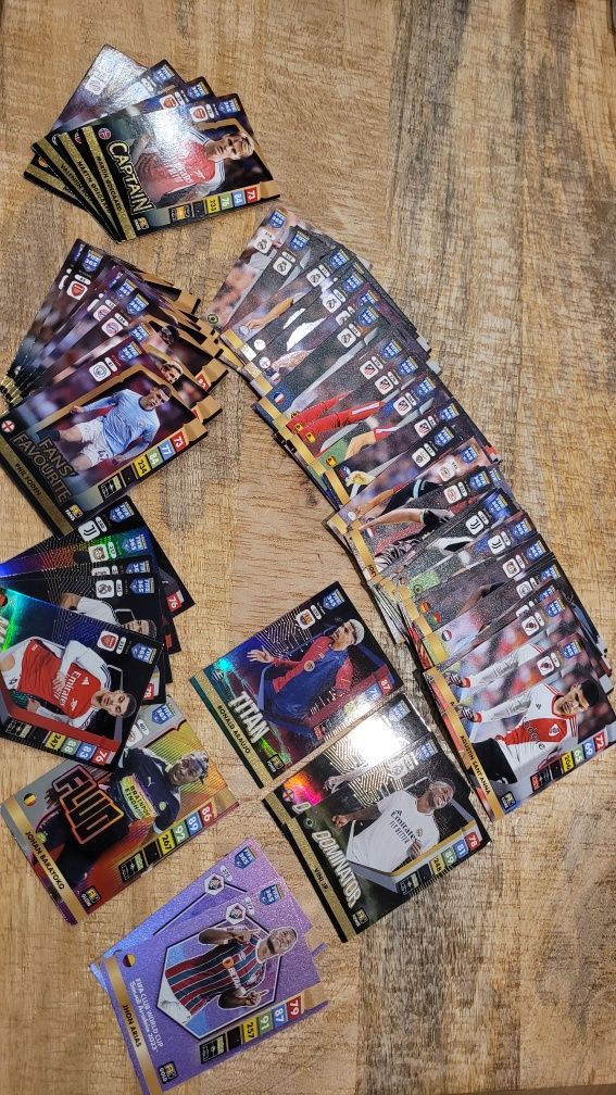 Karty piłkarskie Panini 2025 Adrenalyn
