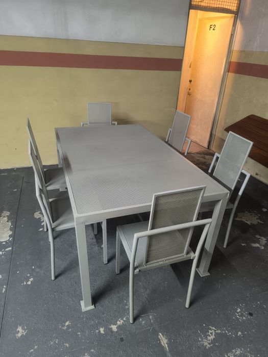 mesa e 6 cadeiras