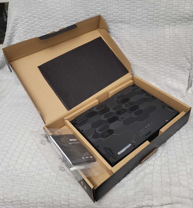 Computado Portátil Gaming MSI Katana 15 B13VGK - 1649PT