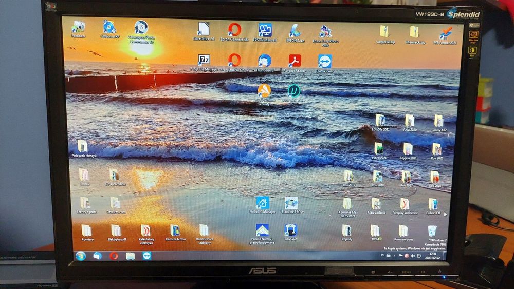 Monitor ASUS 19 cali