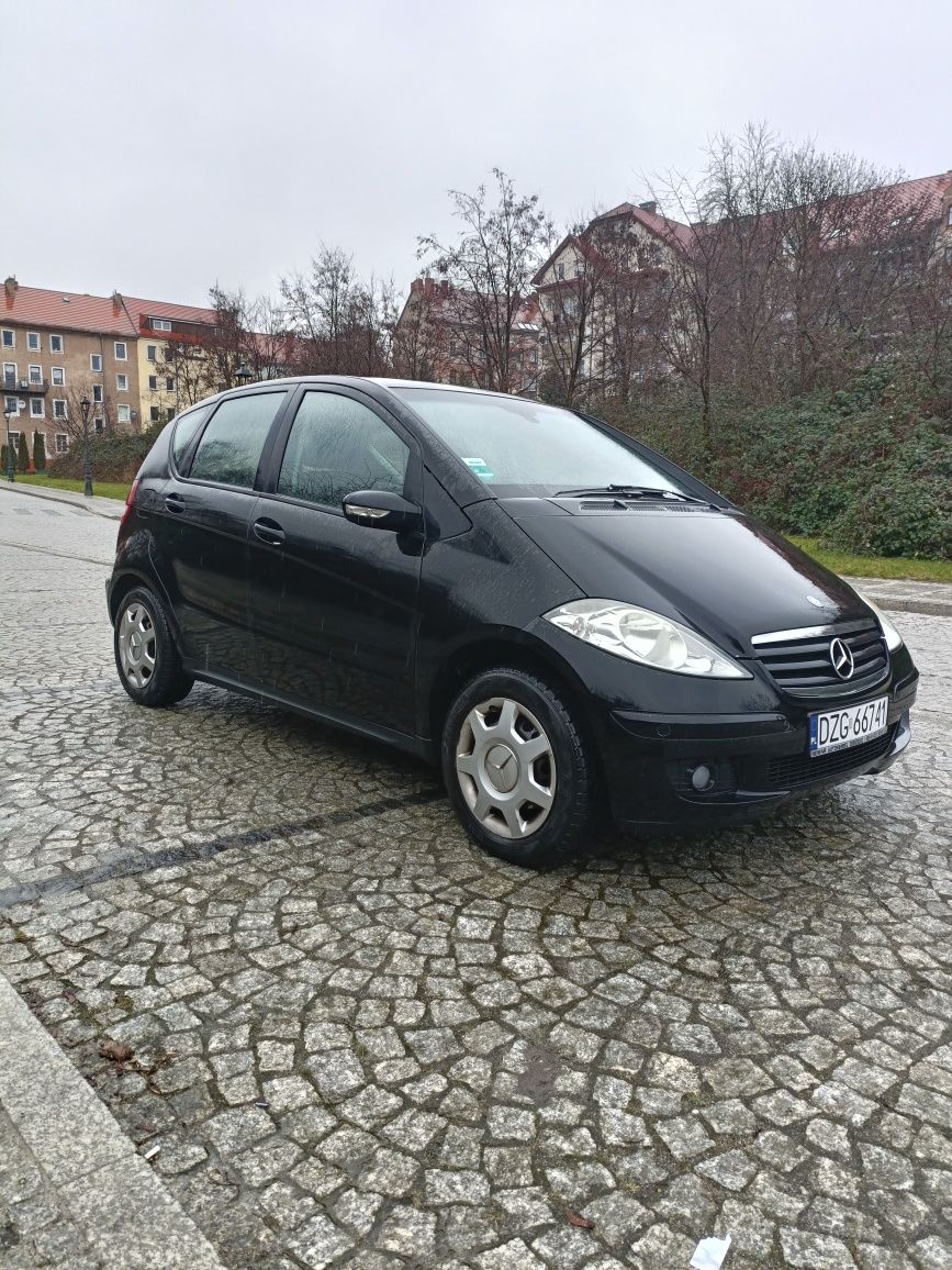 Mercedes A-klasa, idealny do miasta, 1.5 benzyna