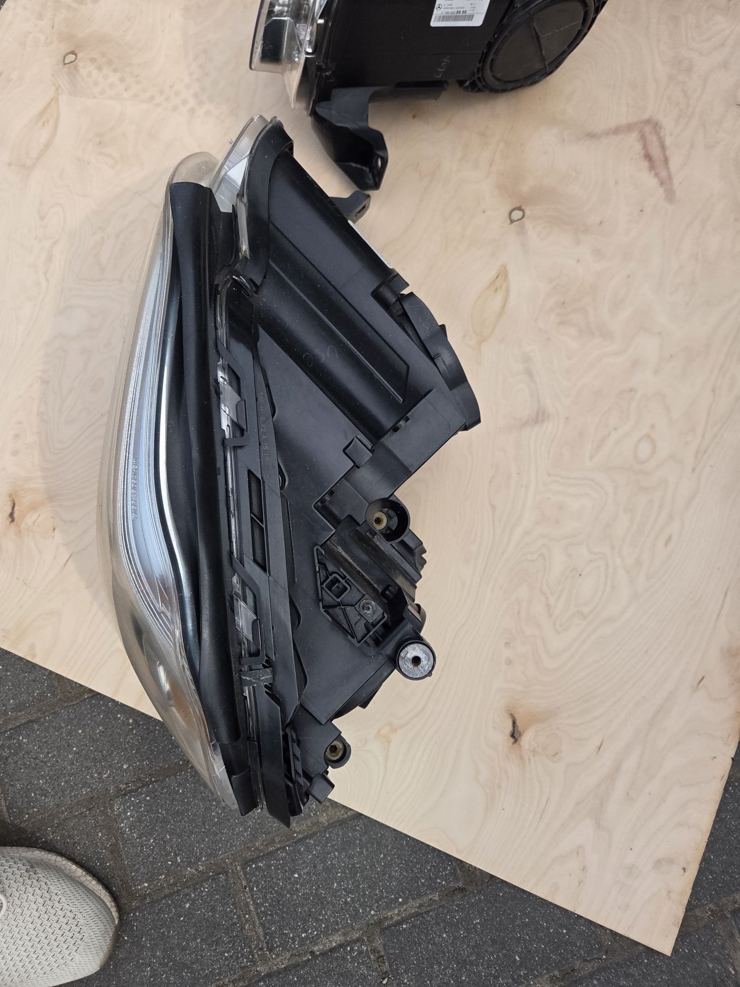 GL x166 w166 lampy przód, całe