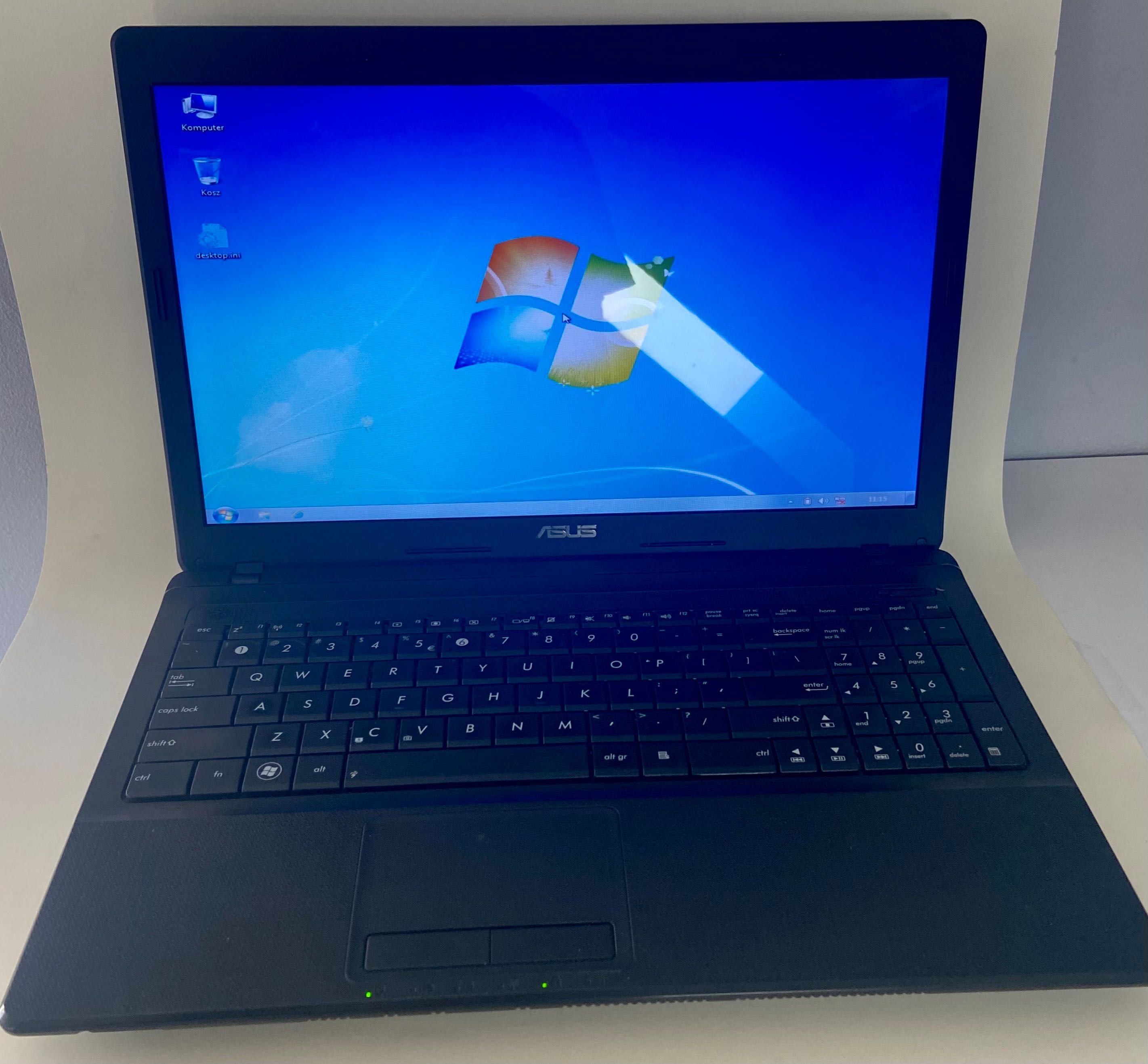 Laptop Asus X54H (idelany dla starszej osoby)