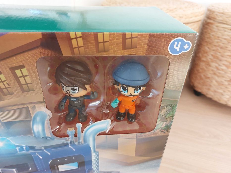 Vendo pinypon polícia