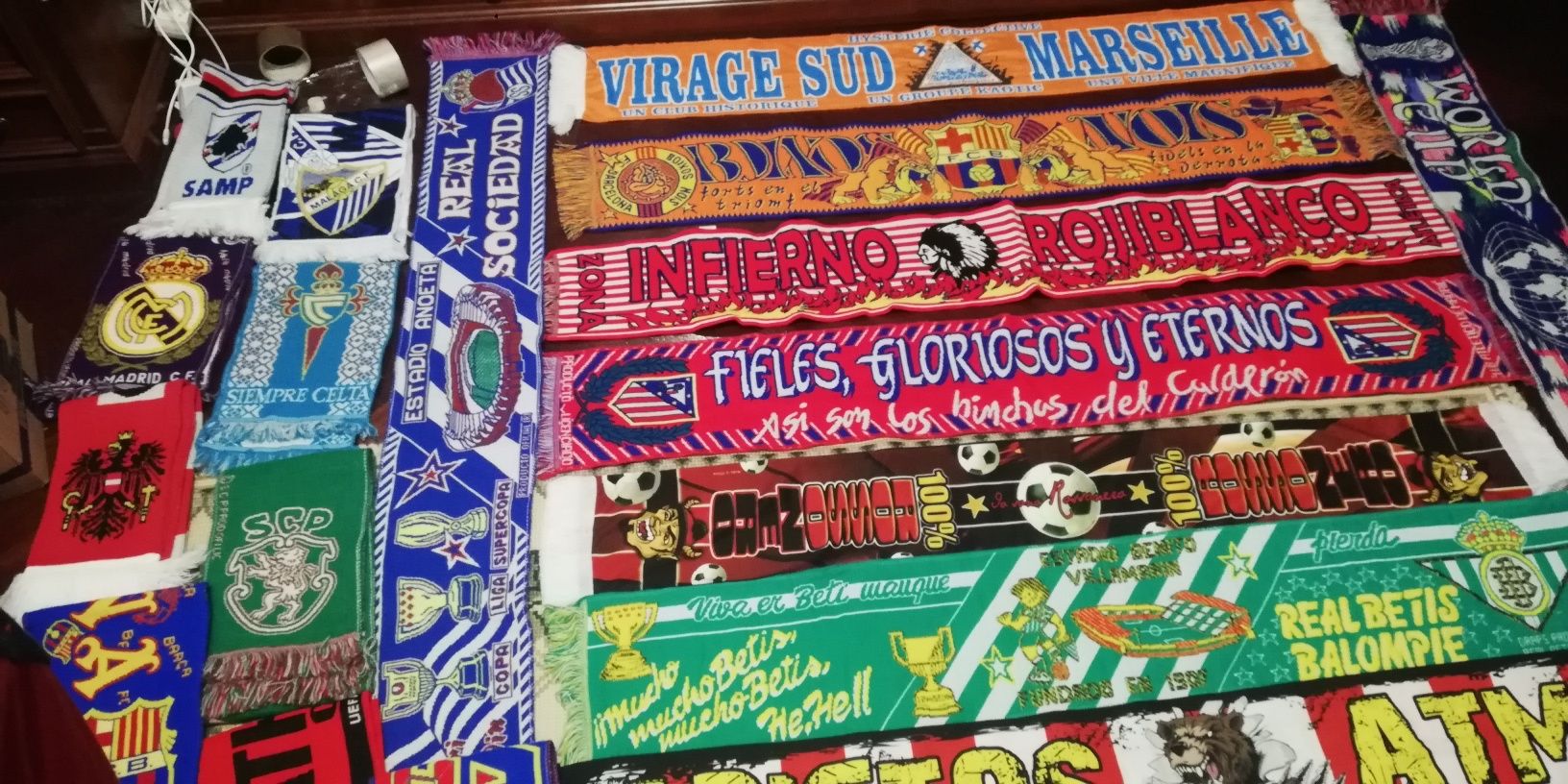 20 Cachecoisbde clubes e claques de Futebol