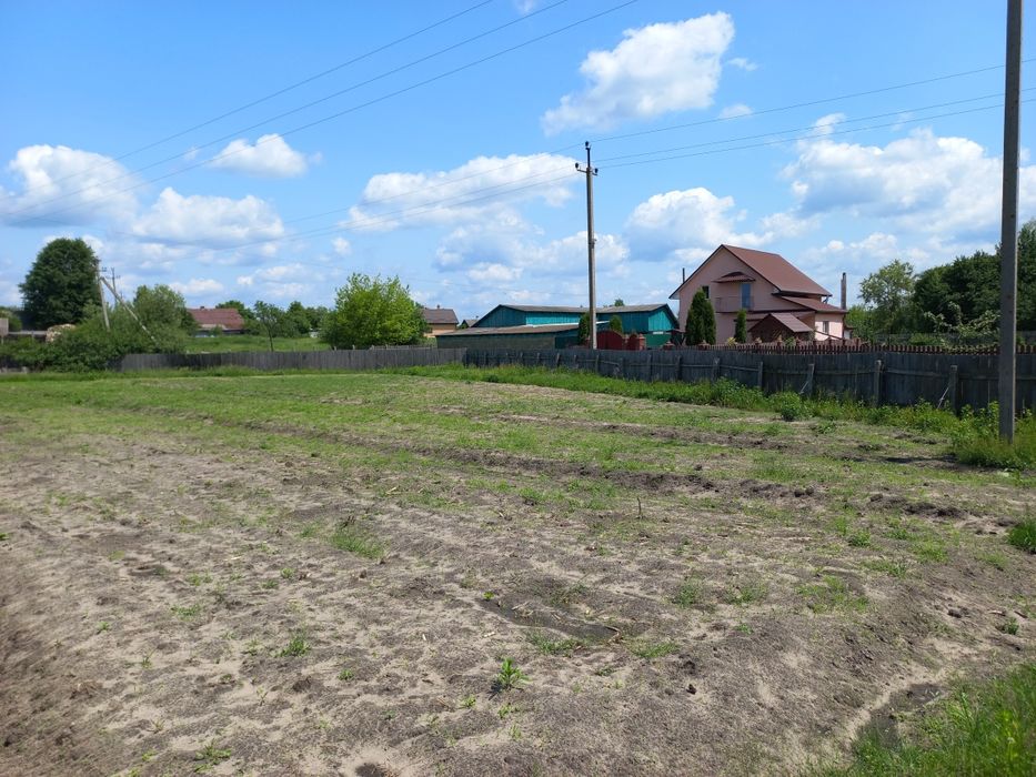 Великий будинок в смт. Соснове