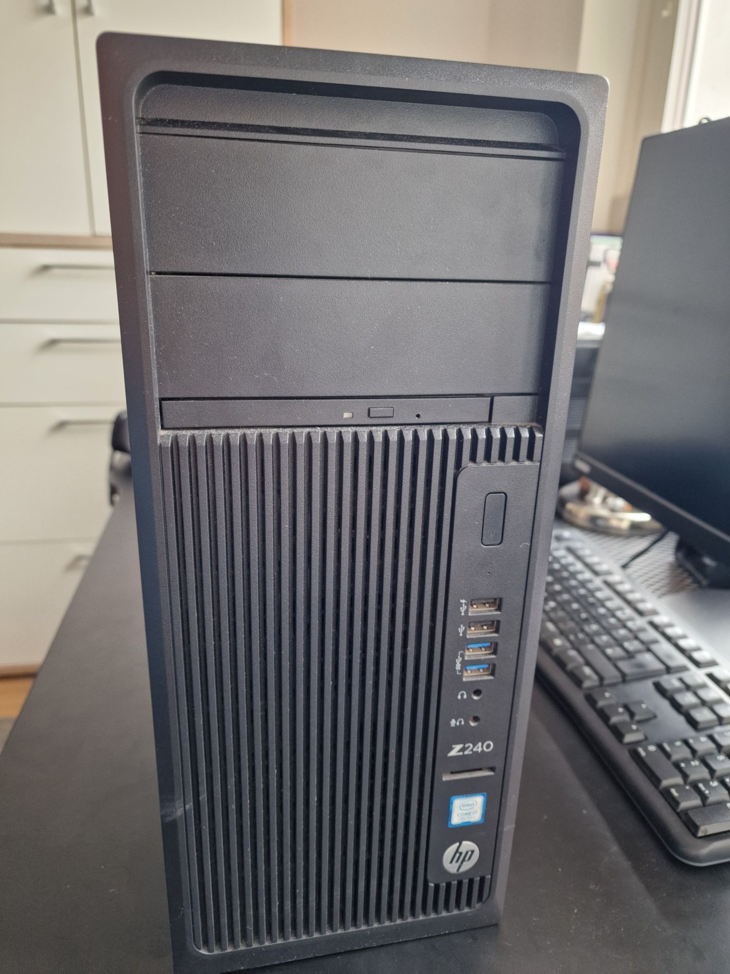 Комп'ютер | Intel Intel i7 7700К , Nvidia GTX 1060 3 gb