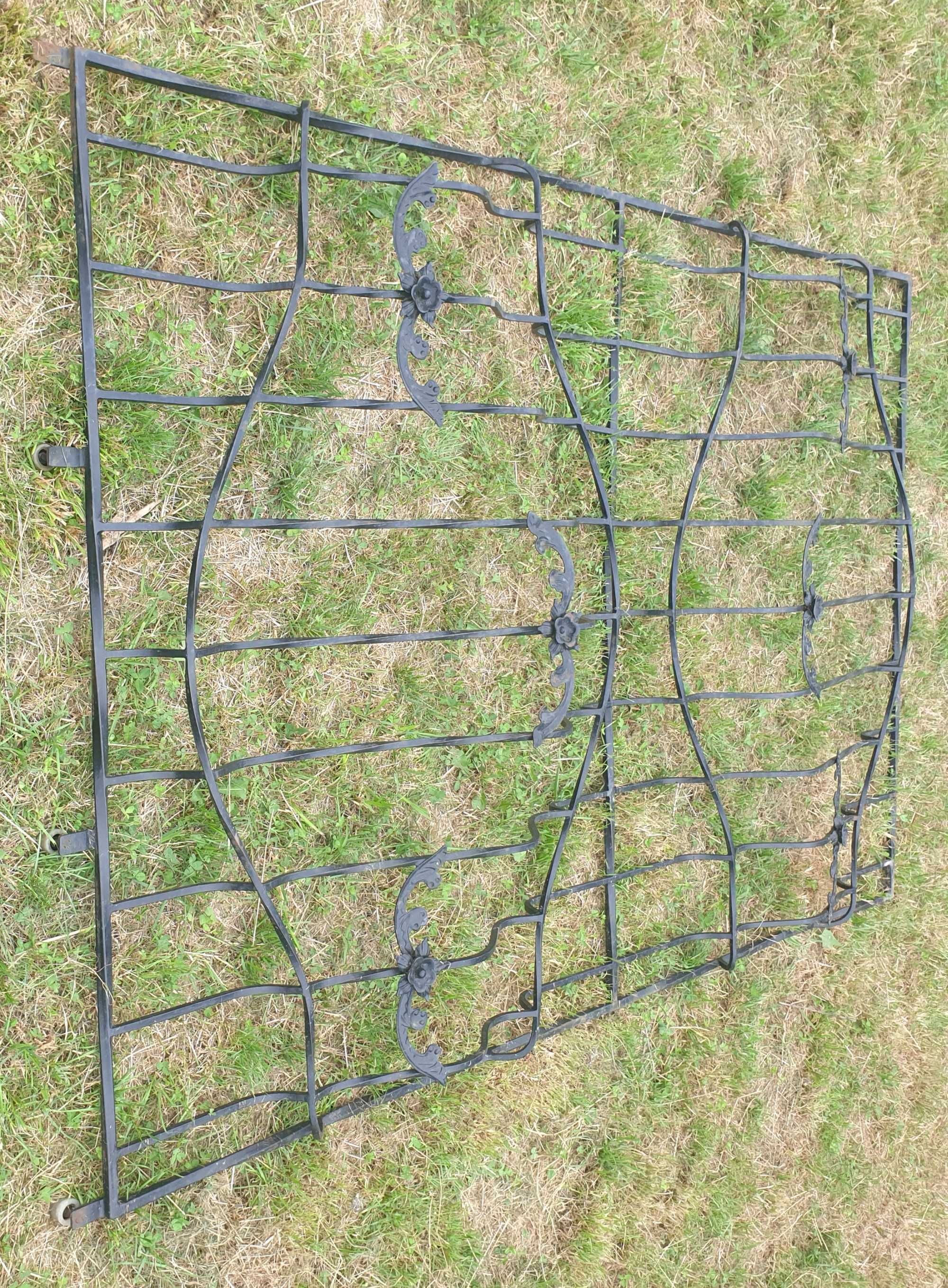 Krata ozdobna stalowa metalowa kuta okienna 145x225,5