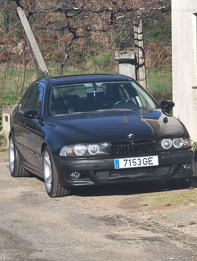 Vendo bmw e39 528i 1996