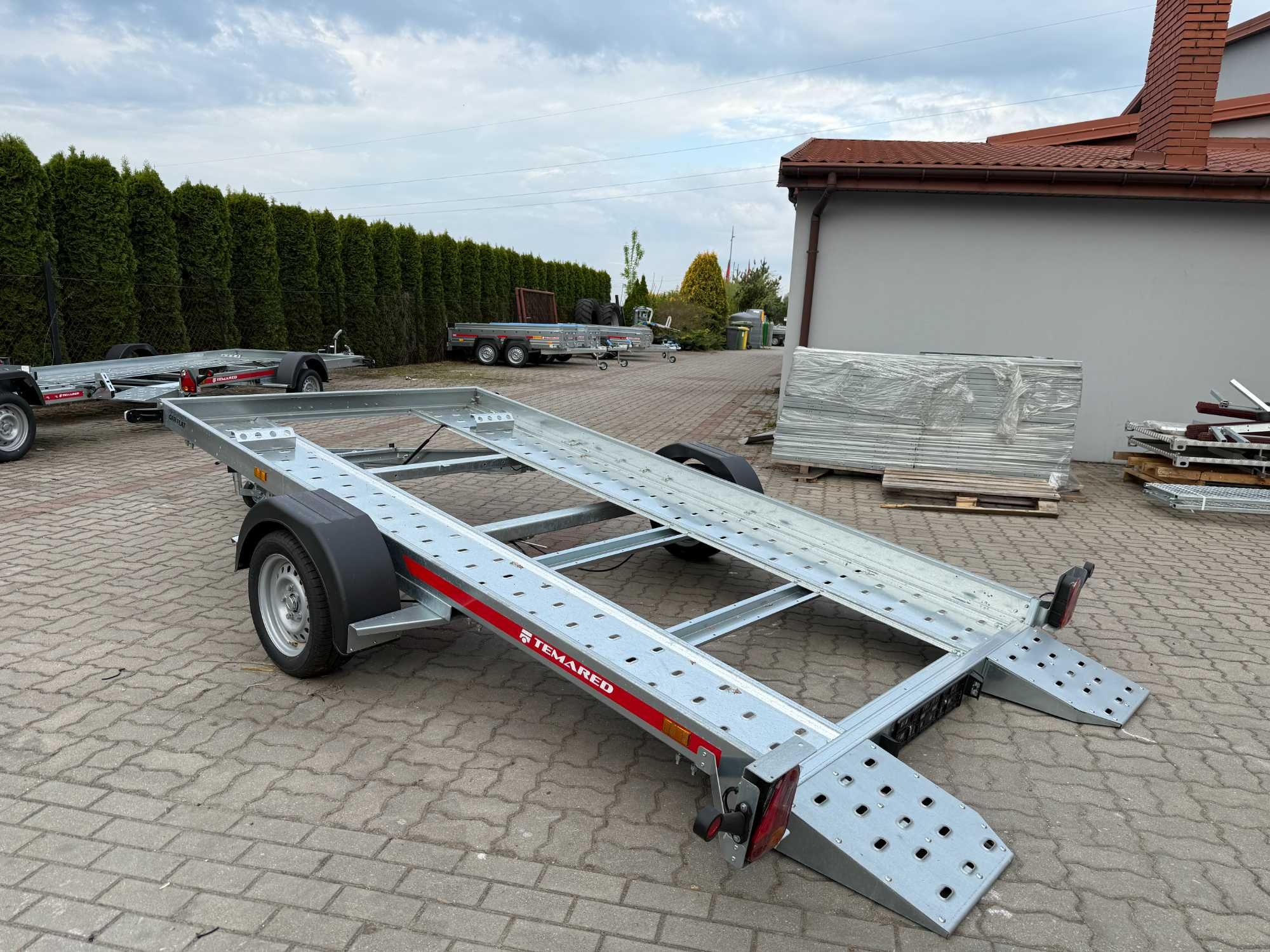 Laweta samochodowa 353x184 TEMARED CAR FLAT 3518 U DMC:1500kg DOSTAWA