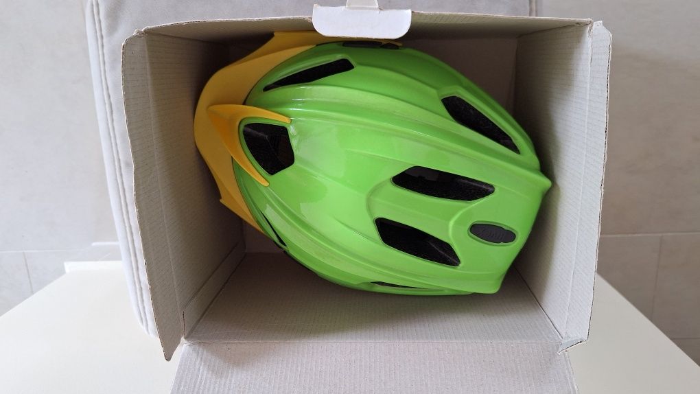 Sprzedam dziecięcy kask marki UVEX