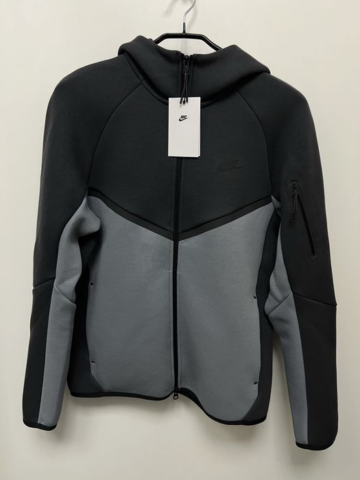 Ориігнальна зіпка Nike Tech Fleece 2025