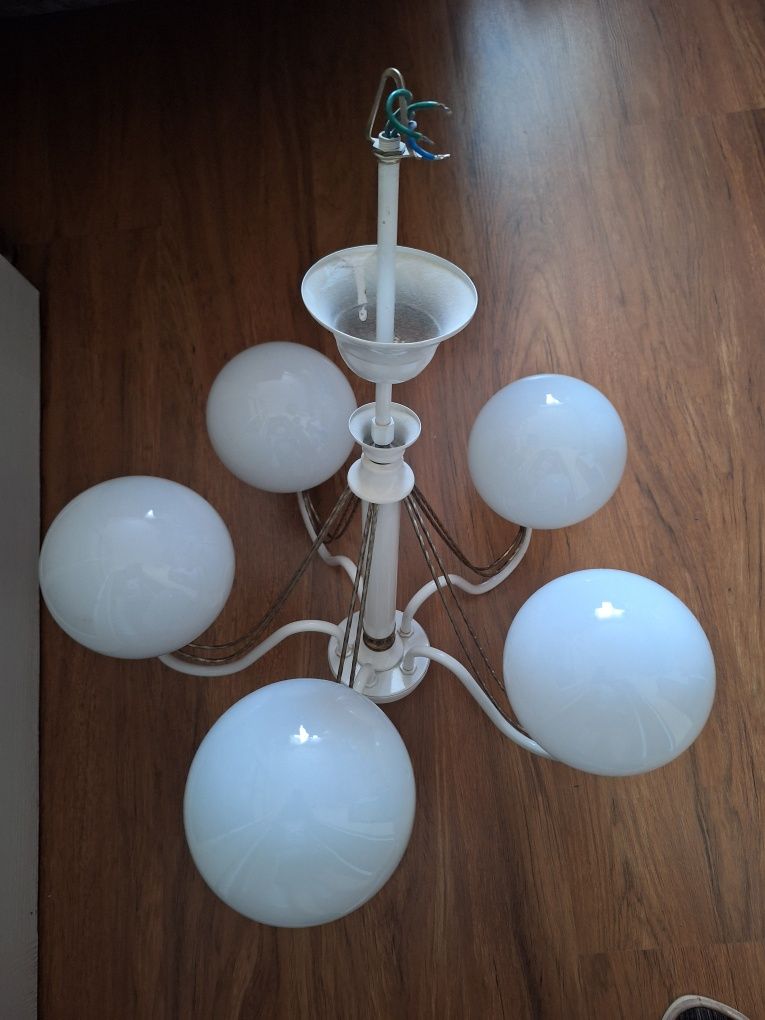 Lampa sufitowa używana