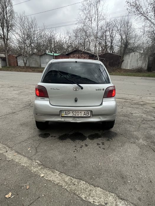 TOYOTA Yaris 2000г 1.3 бенз VVT-I Автомат Переоформление