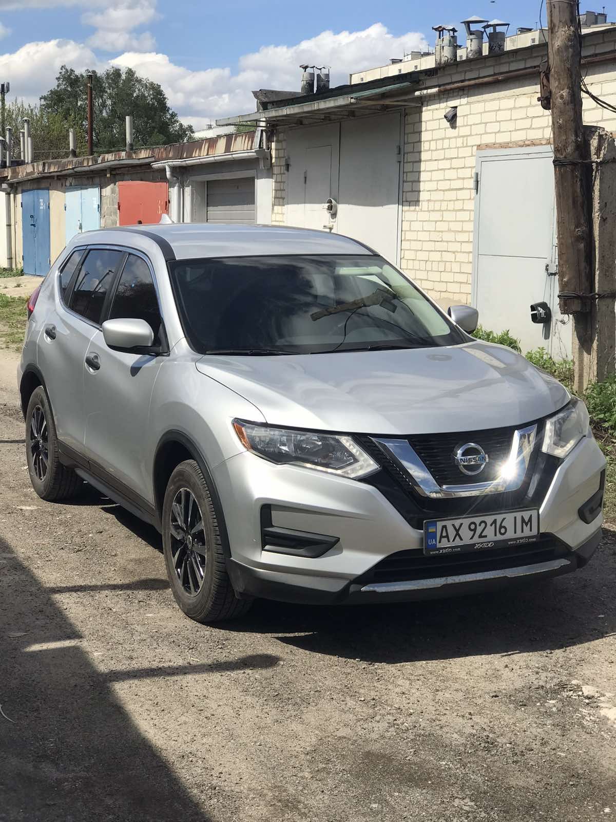 Продам Nissan Rogue