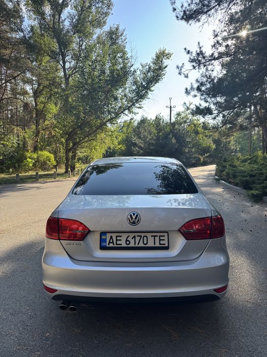 Volkswagen Jetta 2011 2.0