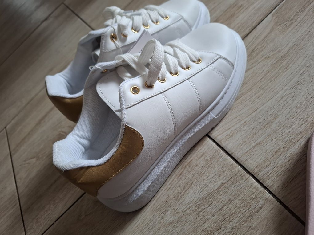 Adidaski 38 białe