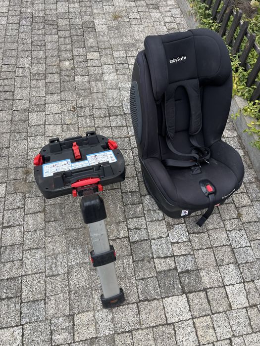 Fotelik z baza Babysafe Schnauzer 0-18