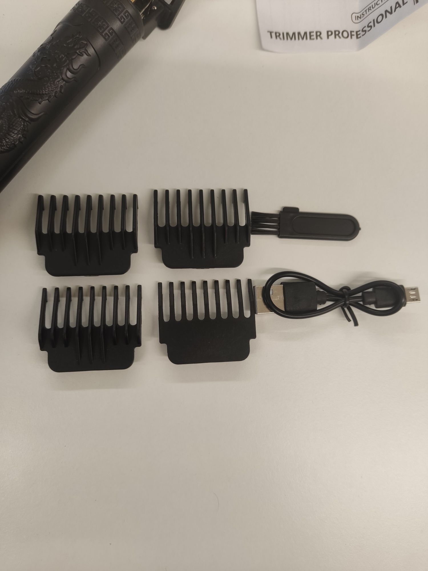 Máquina de barbear/ cortar cabelo sem fio