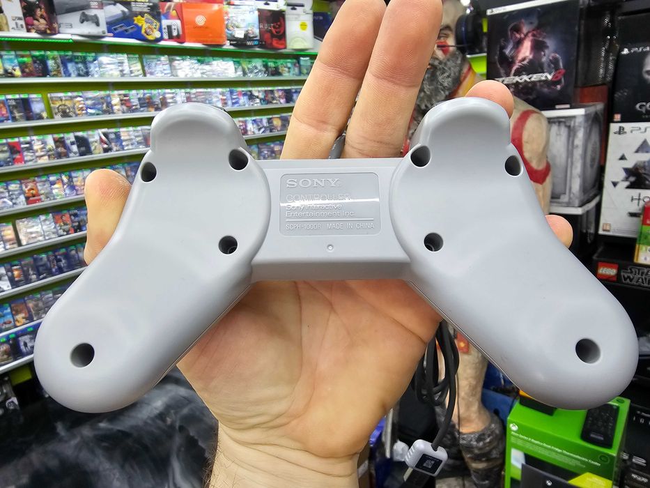 Pad do konsoli Playstation Classic Mini jak nowy w pełni sprawny