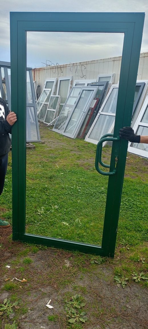 drzwi aluminiowe używane z Niemiec super stan dostawa gratis cały Kraj
