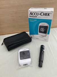 Glukometr Accu-Chek Instant