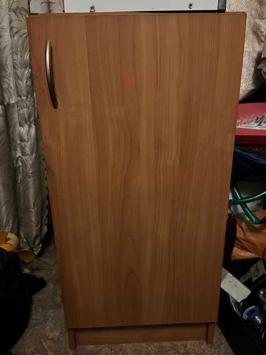 Шкафчик навесной