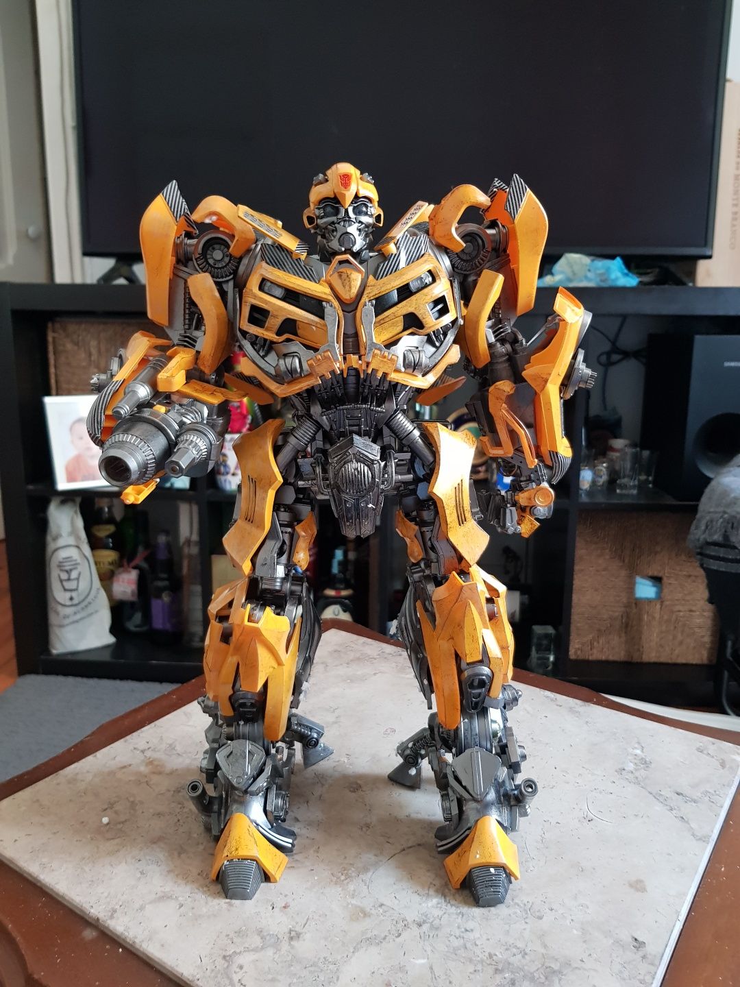 Transformers Bumblebee battle damaged