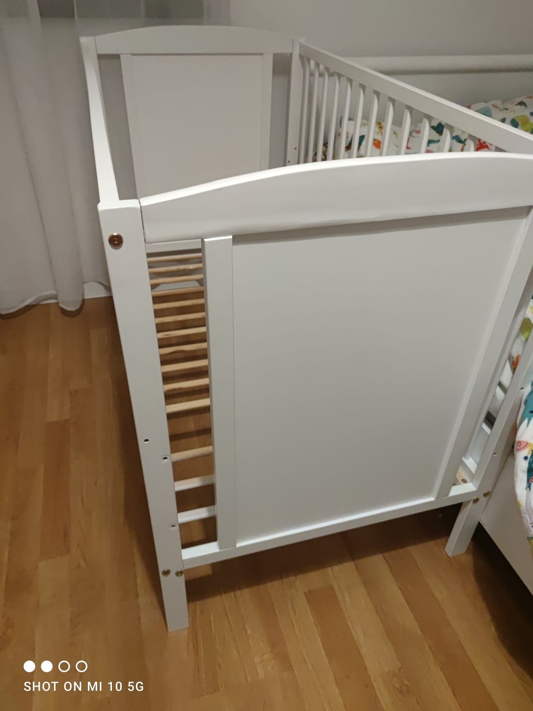 Łóżeczko dziecięce drewniane bez szuflady