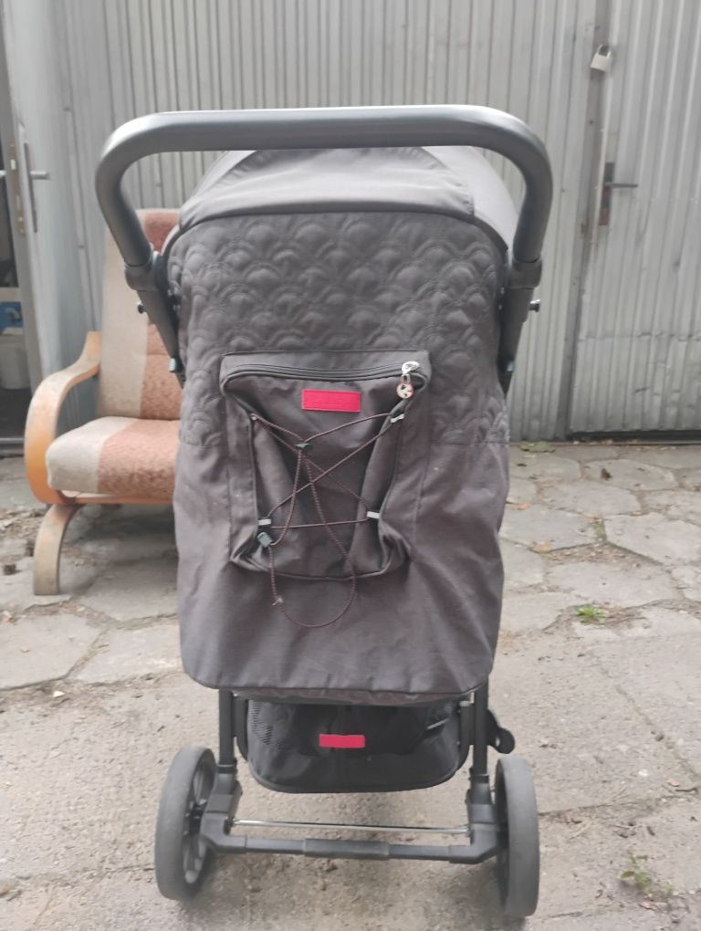 Sprzedam wózek spacerowy