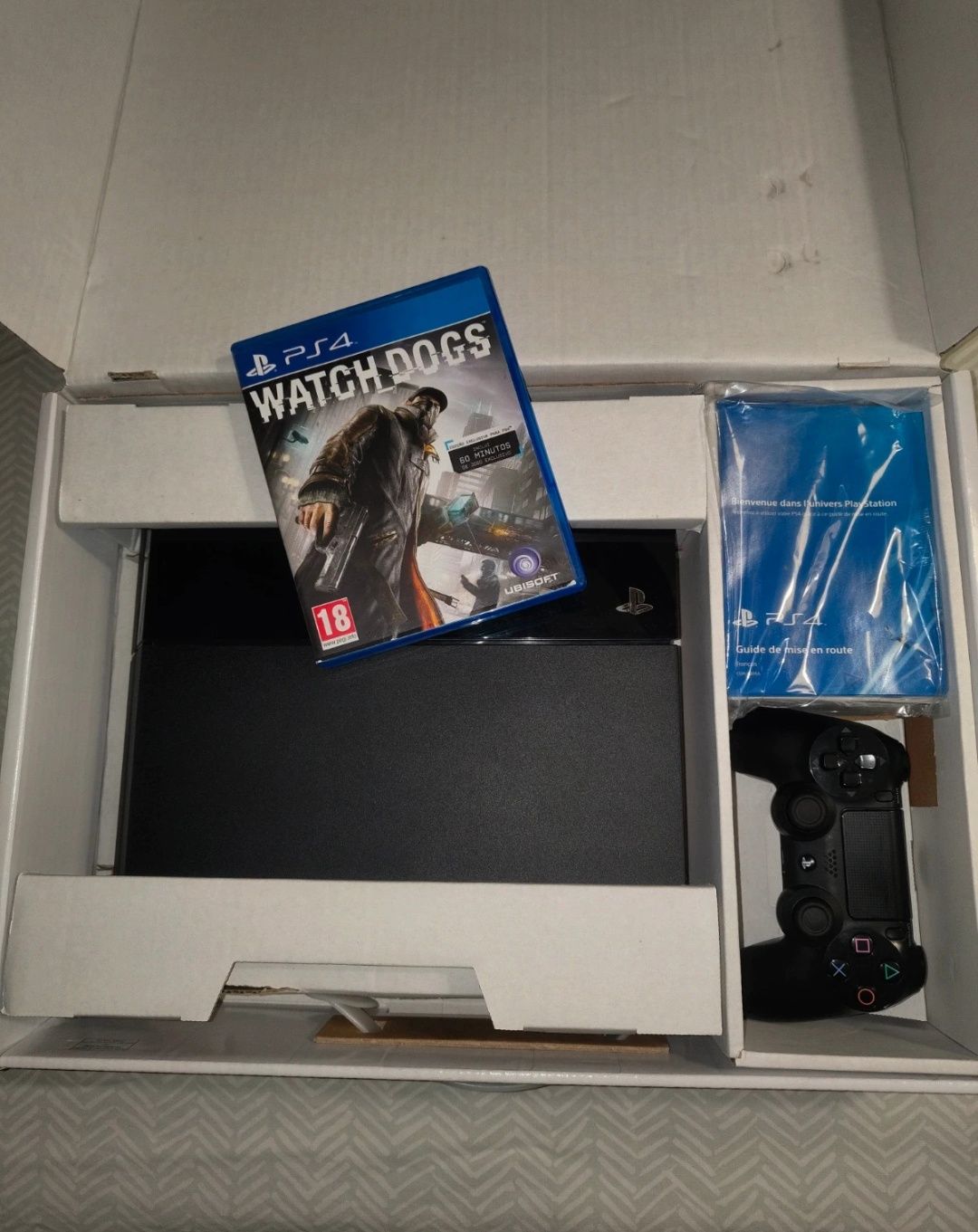 PS4 • PlayStation 4 Jailbreaked com caixa e acessórios