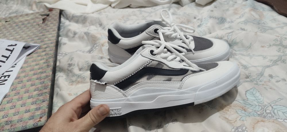 Vans MN Wayvee couro brancas