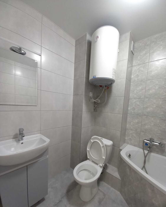 Атлант на Київській вул Симоненка сучасна квартира подобово погодинно