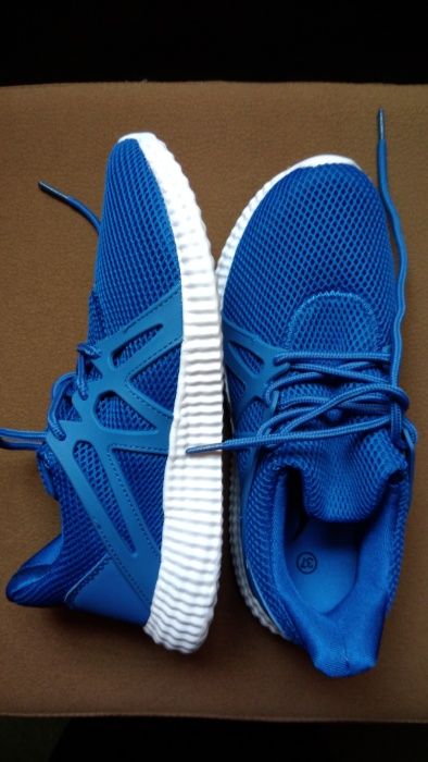 Ténis senhora, 37, novos.