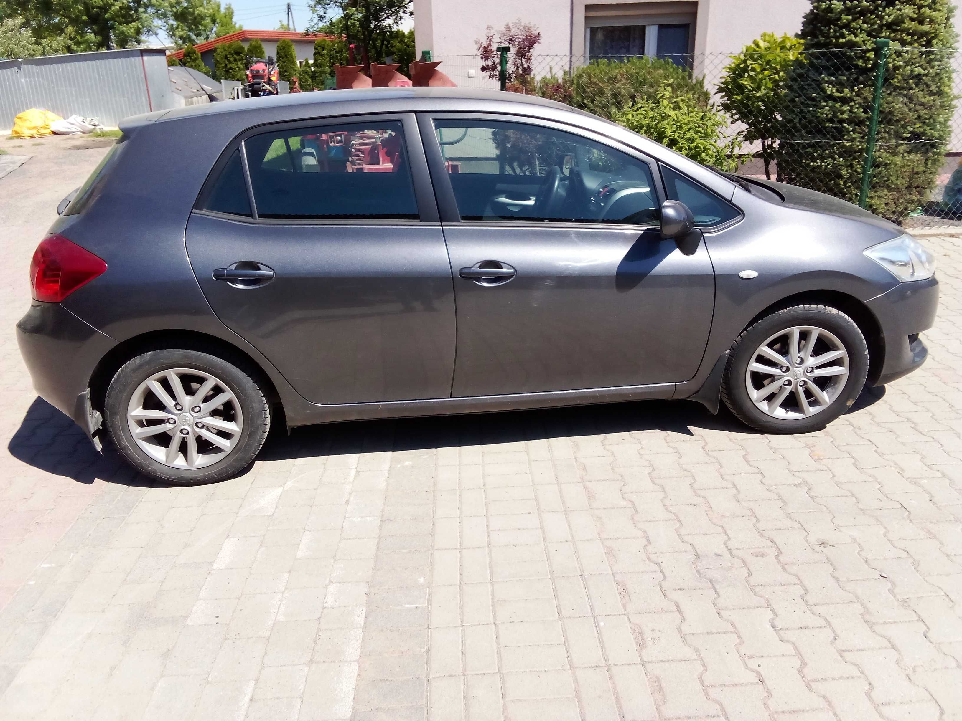 Toyota auris 1,6 benzyna 2008