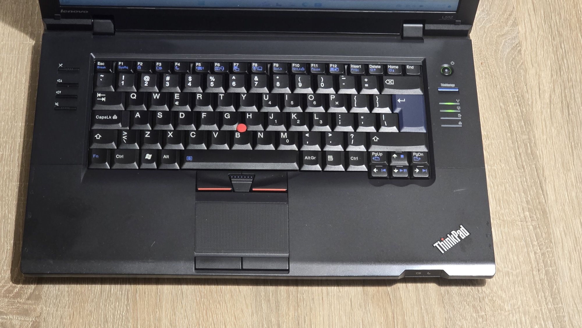 Niezniszczalny Lenovo ThinkPad 15,5' Intel i5 Dysk SSD Win11 4GB RAM