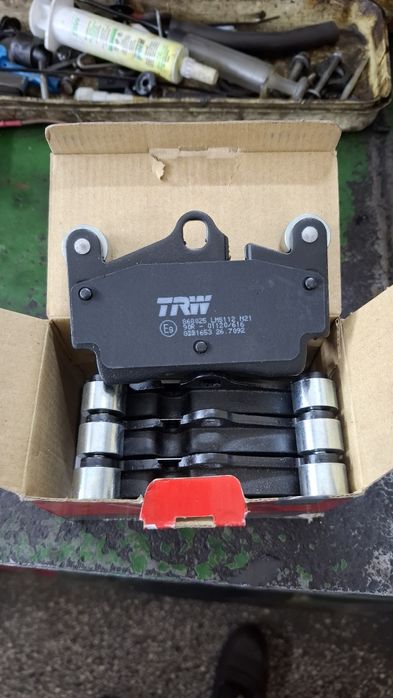 Тормозные колодки TRW GDB 1653